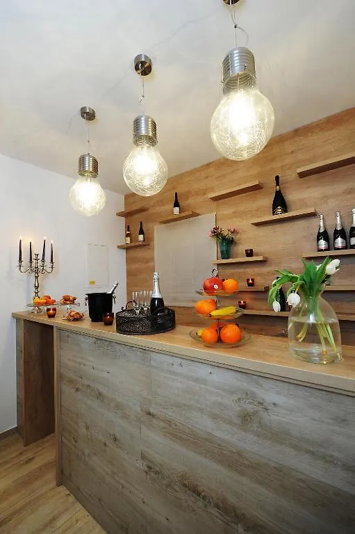 Garni Hotel Azur Lubiana